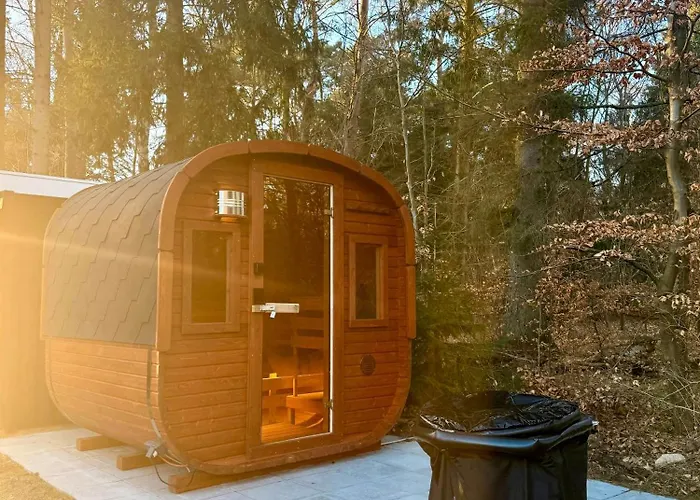 With Sauna Near Tisvilde Hegn Hébergement de vacances *